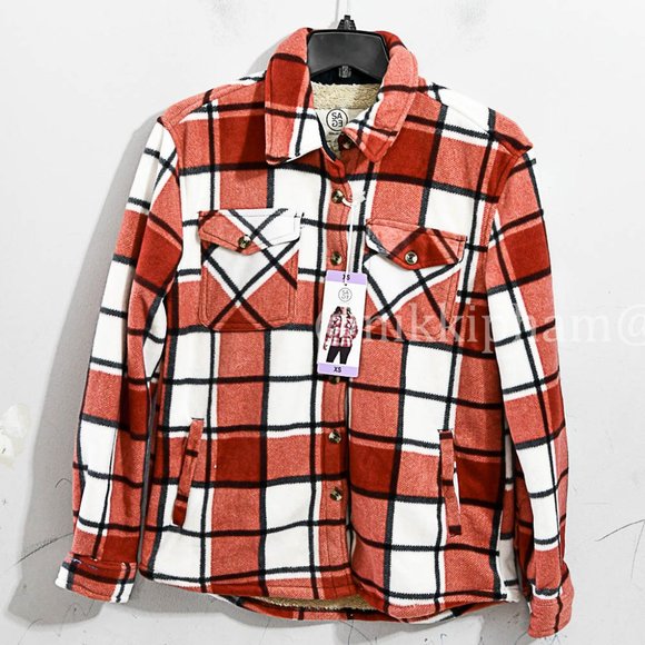 NWT Sage Ladies' Plush Shirt Jacket in RED - Picture 2 of 7